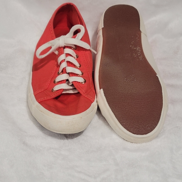 Old Navy Peach Shoes - Picture 8 of 9